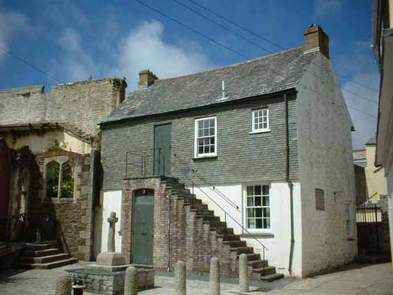 Murdoch House
